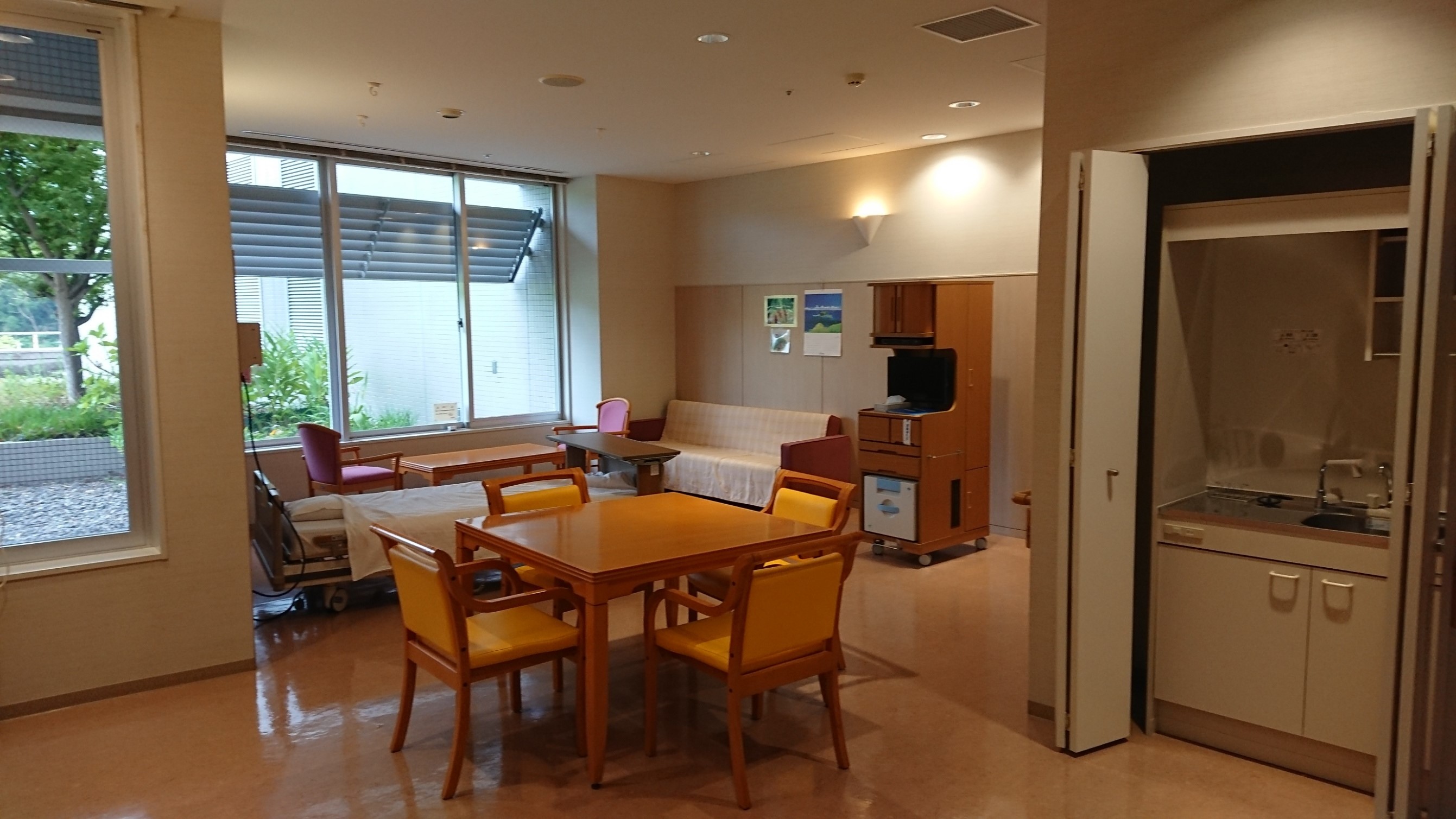 病室(有料個室1床) 病室(有料個室1床)